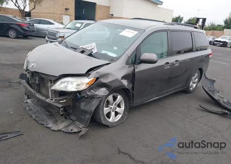 2013 Toyota Sienna Le V6 8 Passenger из США, поврежденный, VIN 5TDKK3DC7DS321903